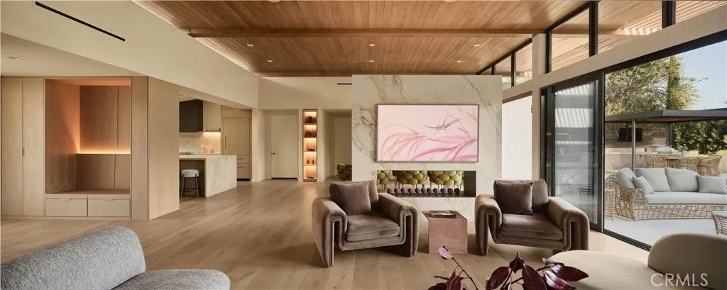 Photo of 23740 Killion Street, Woodland Hills, CA 91367 (MLS # TR25277863)