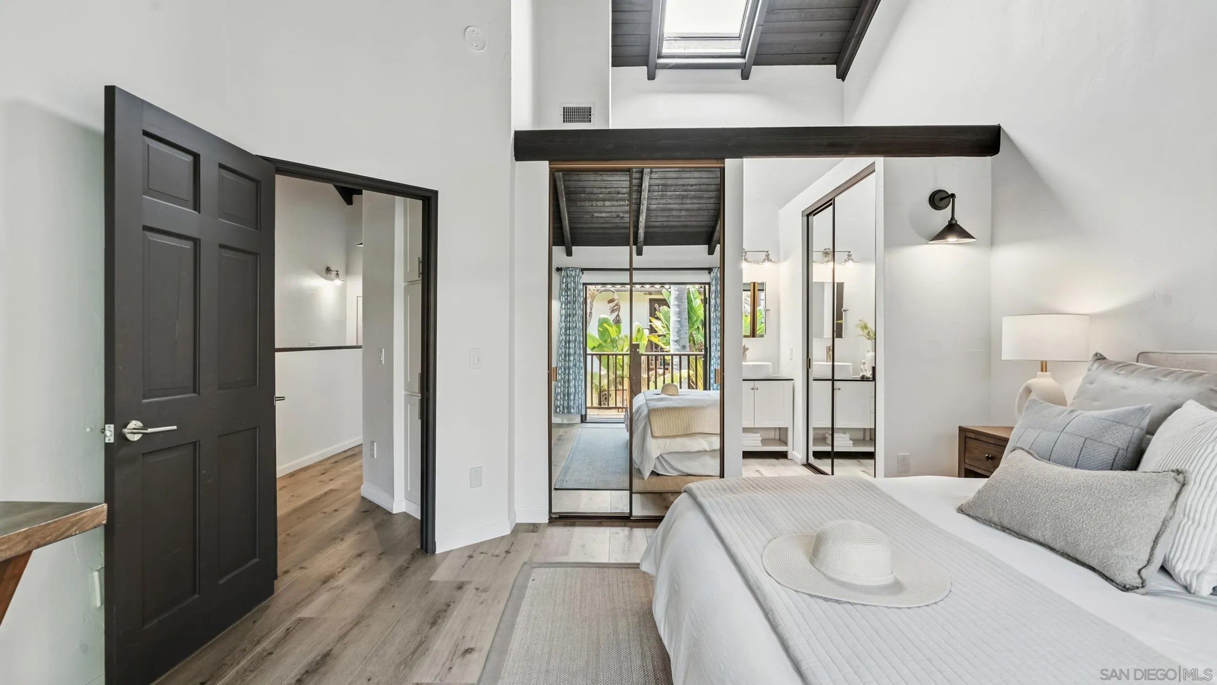 8680 Villa La Jolla Dr 4