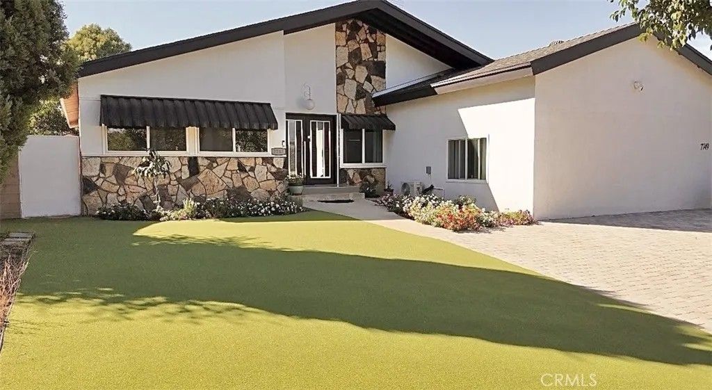 Photo of 7747 Greenbush, Panorama City, CA 91402 (MLS # OC26017272)