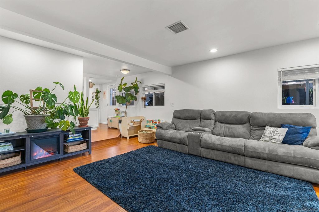 Photo of 1204 Peach Ave, El Cajon, CA 92021 (MLS # 260003562)