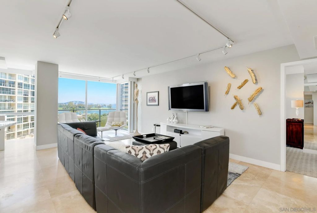 Photo of 1760 Avenida del Mundo #510, Coronado, CA 92118 (MLS # 260012222)