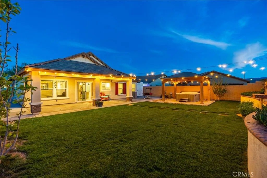 Photo of 44451 W 63rd Street, Lancaster, CA 93536 (MLS # SR26075904)