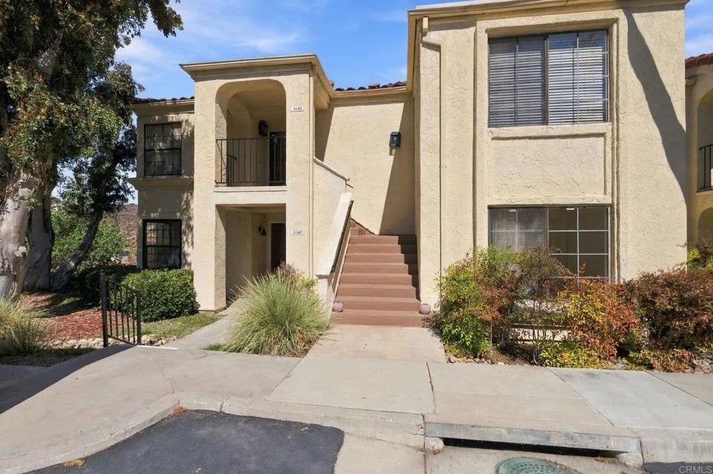 3140 Arroyo Vista