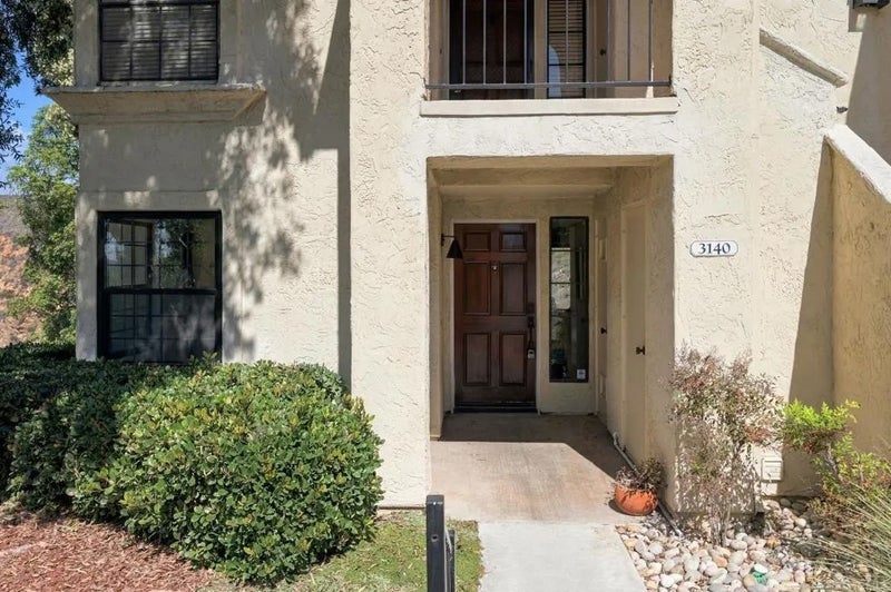 3140 Arroyo Vista