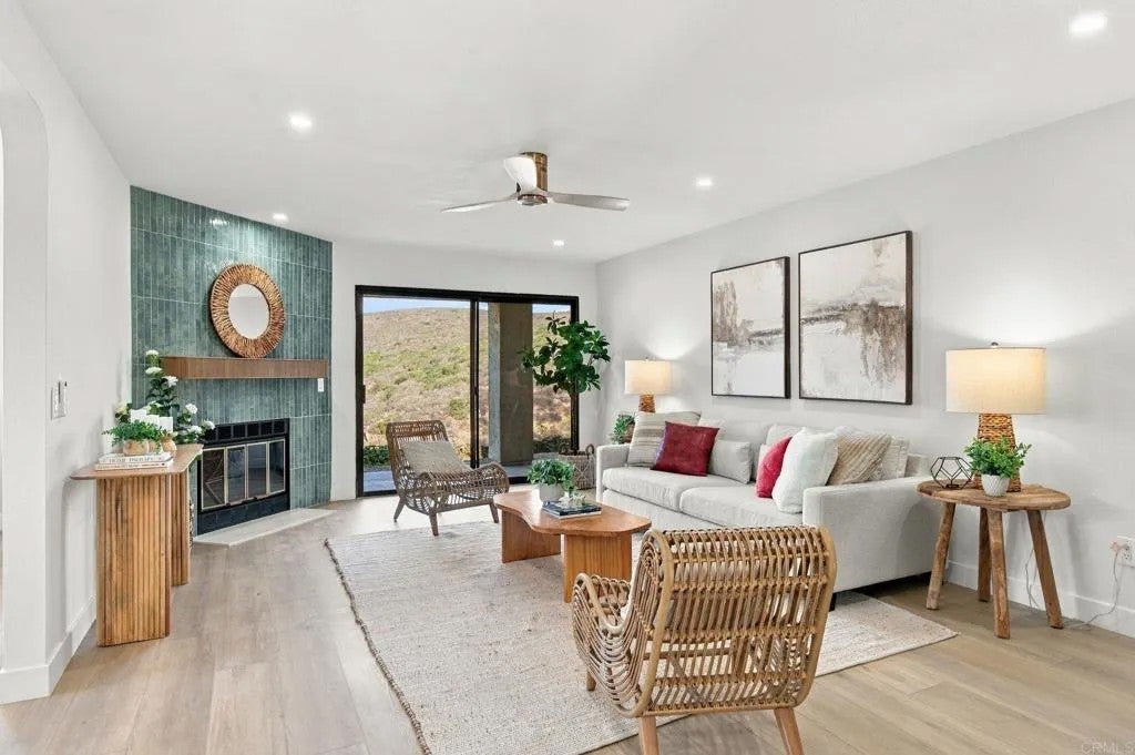 3140 Arroyo Vista