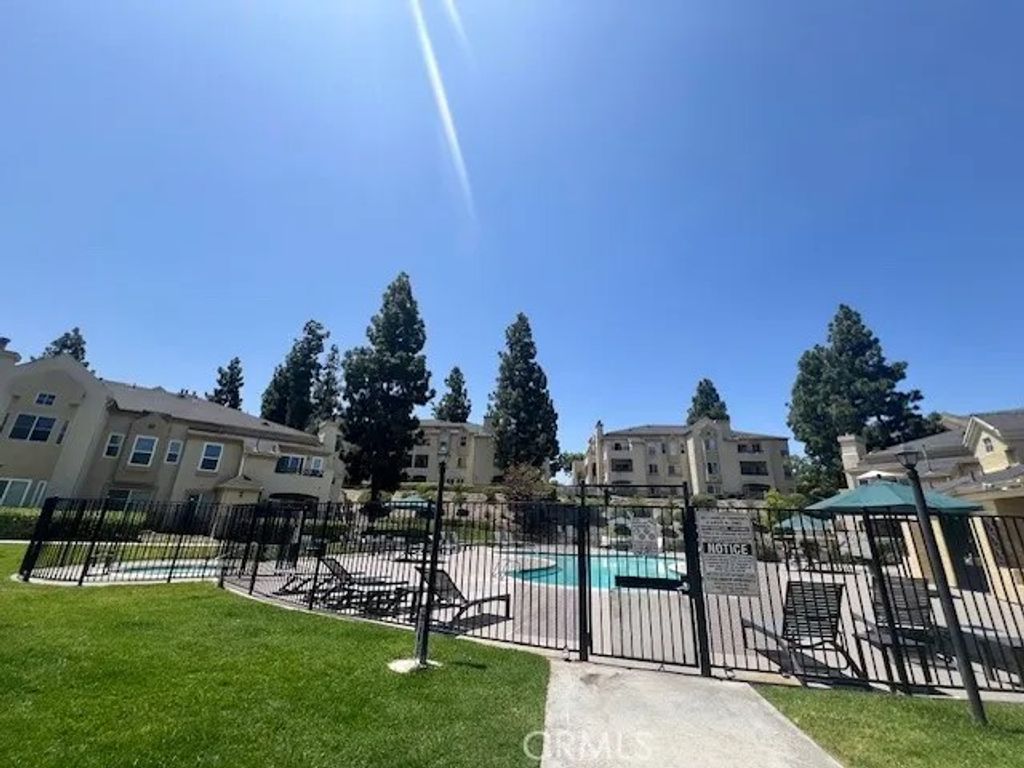 Photo of 2015 Lakeridge Circle #301, Chula Vista, CA 91913 (MLS # IV25126333)