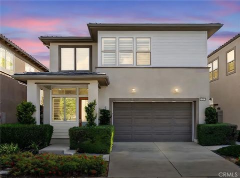 53 Lunar Irvine CA 92618