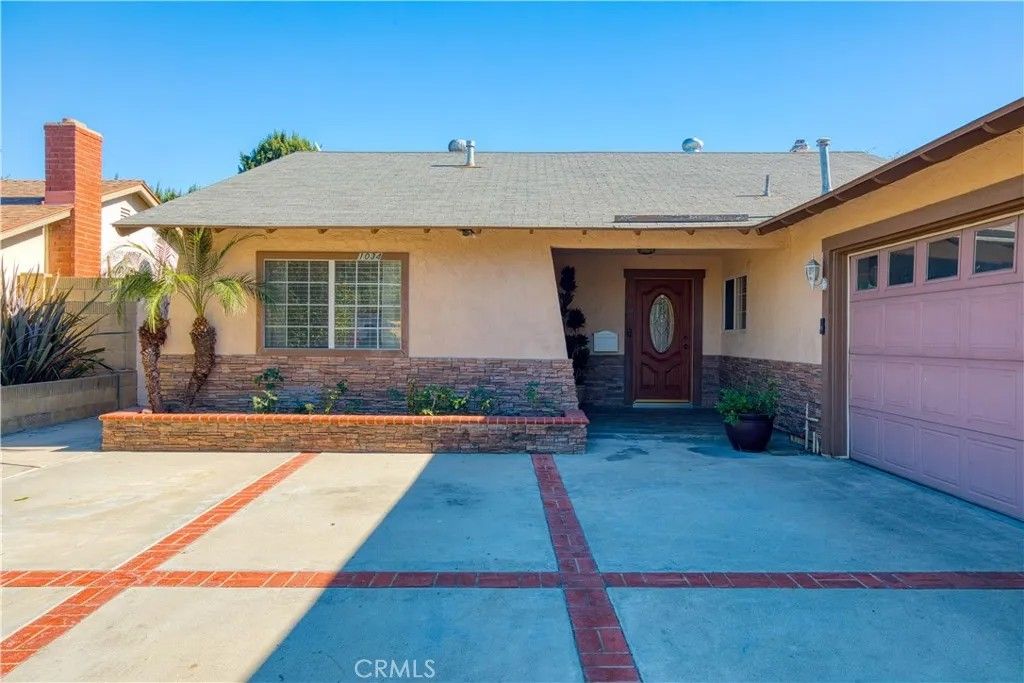 Photo of 1034 S Verde Street, Anaheim, CA 92805 (MLS # PW26004143)