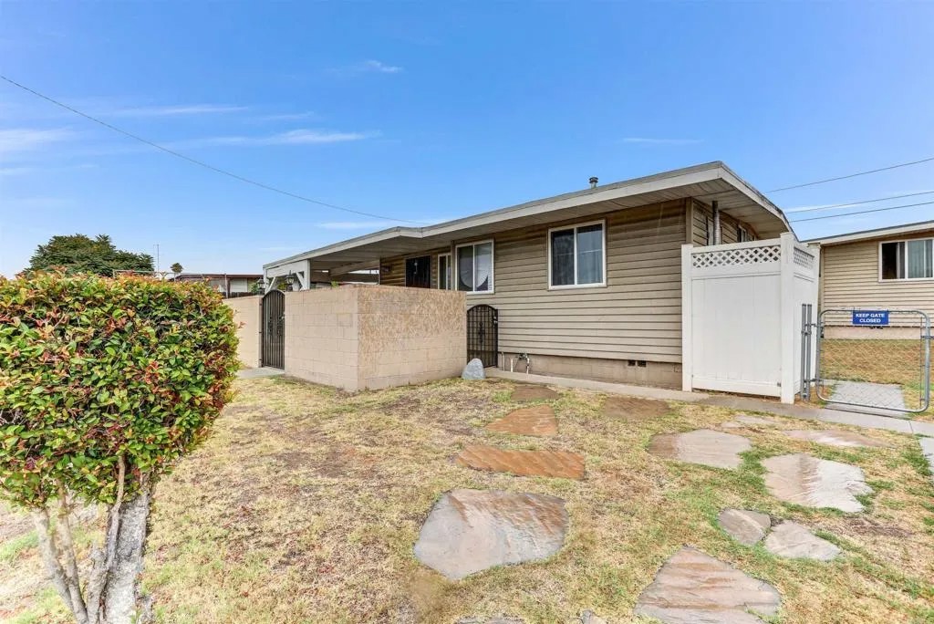 737 44th Street
