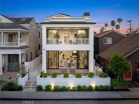 Photo of 206 Apolena Avenue, Newport Beach, CA 92662 (MLS # NP26062616)
