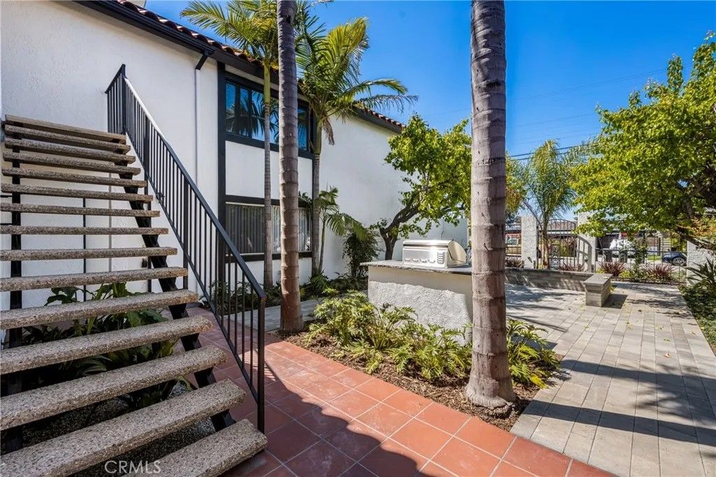 Photo of 201 E 16th Street #D, Costa Mesa, CA 92627 (MLS # PW26032074)