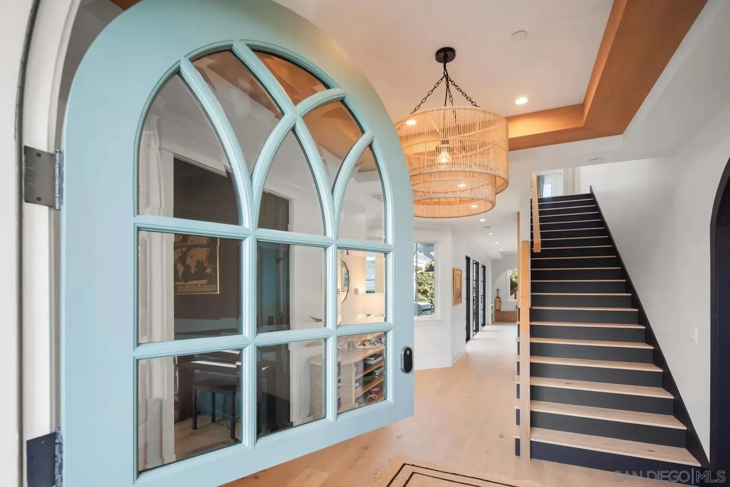 Coronado, California 92118, United States, 5 Bedrooms Bedrooms, ,6 BathroomsBathrooms,Residential,Pending,233110