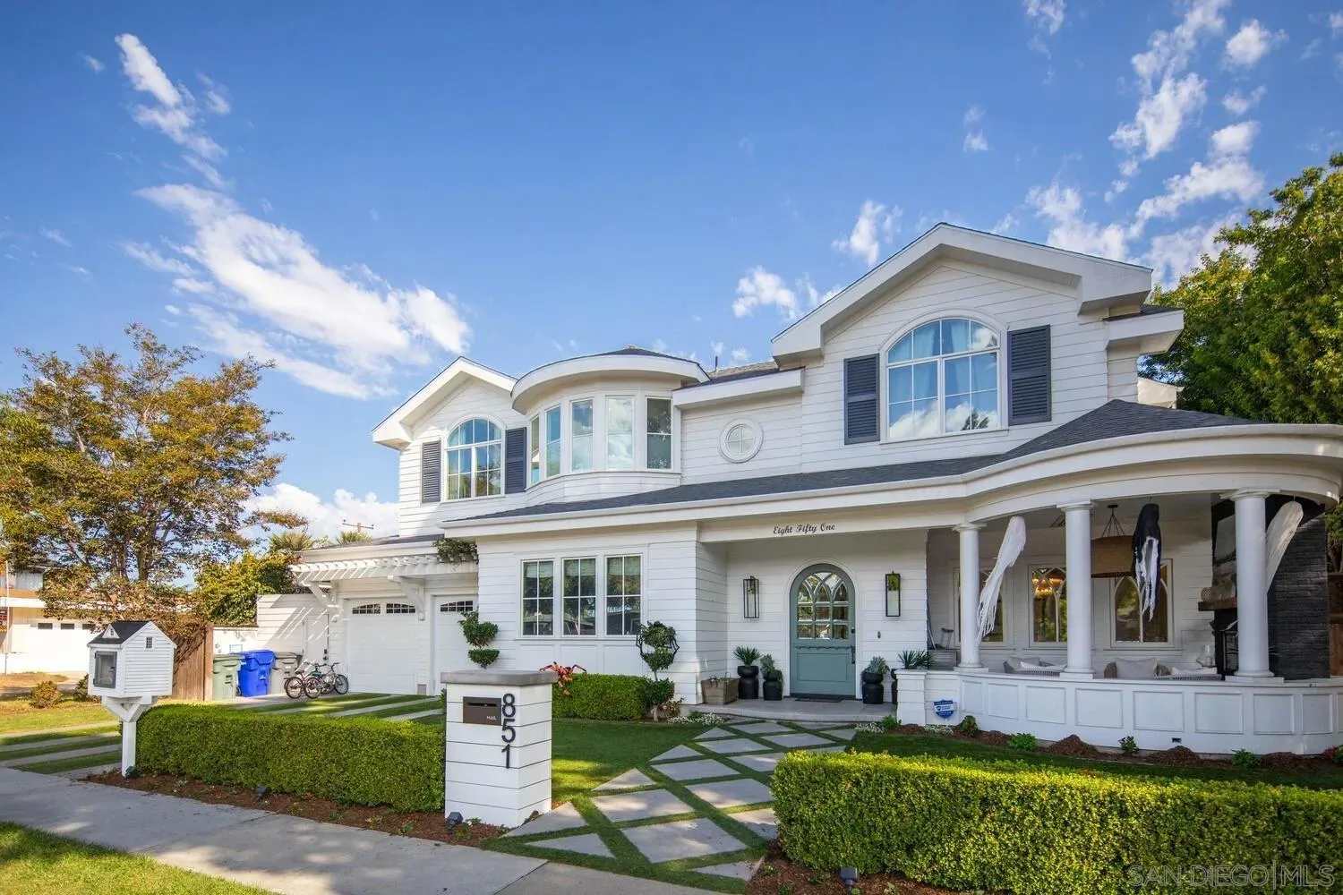 Coronado, California 92118, United States, 5 Bedrooms Bedrooms, ,6 BathroomsBathrooms,Residential,Pending,233110