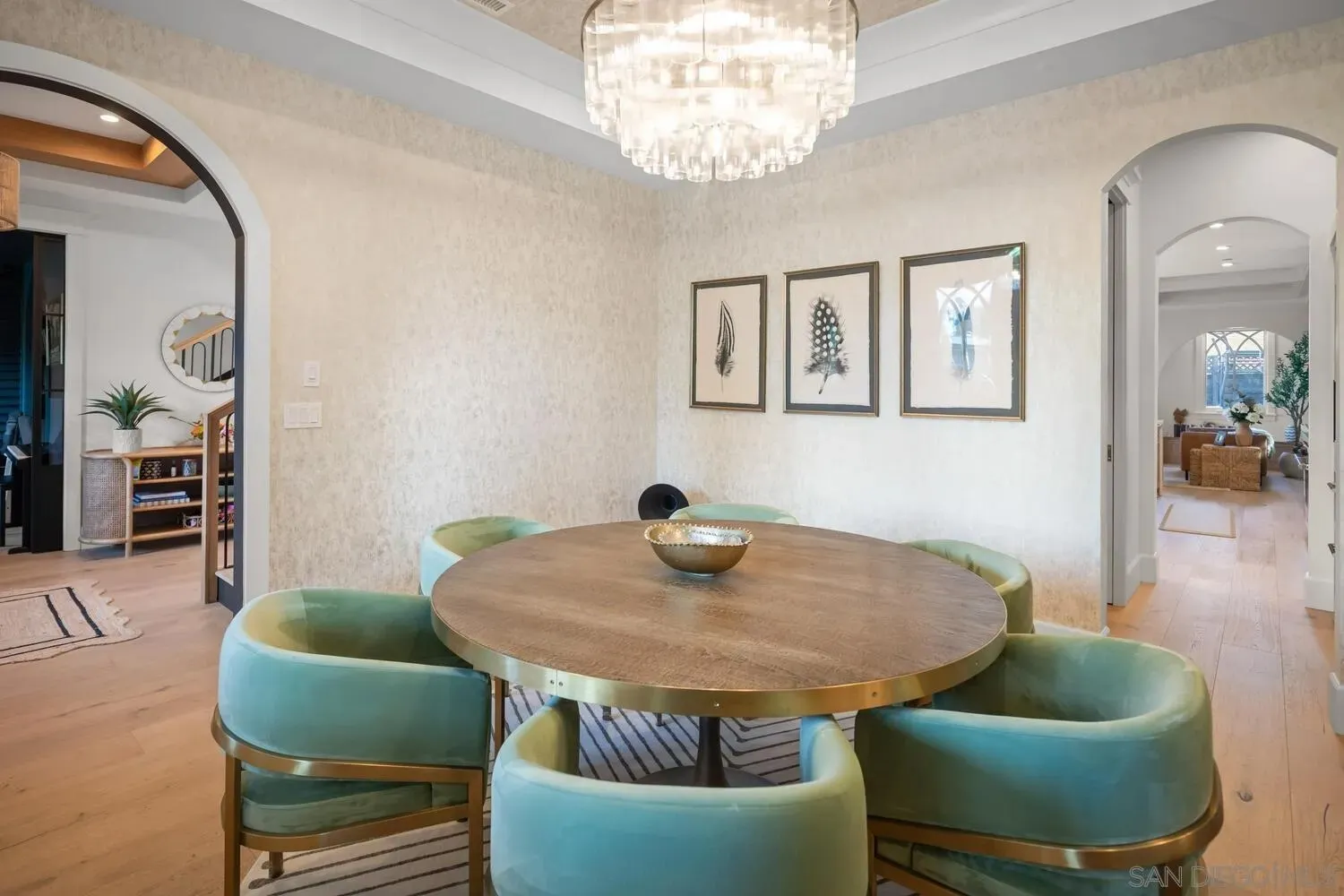 Coronado, California 92118, United States, 5 Bedrooms Bedrooms, ,6 BathroomsBathrooms,Residential,Pending,233110