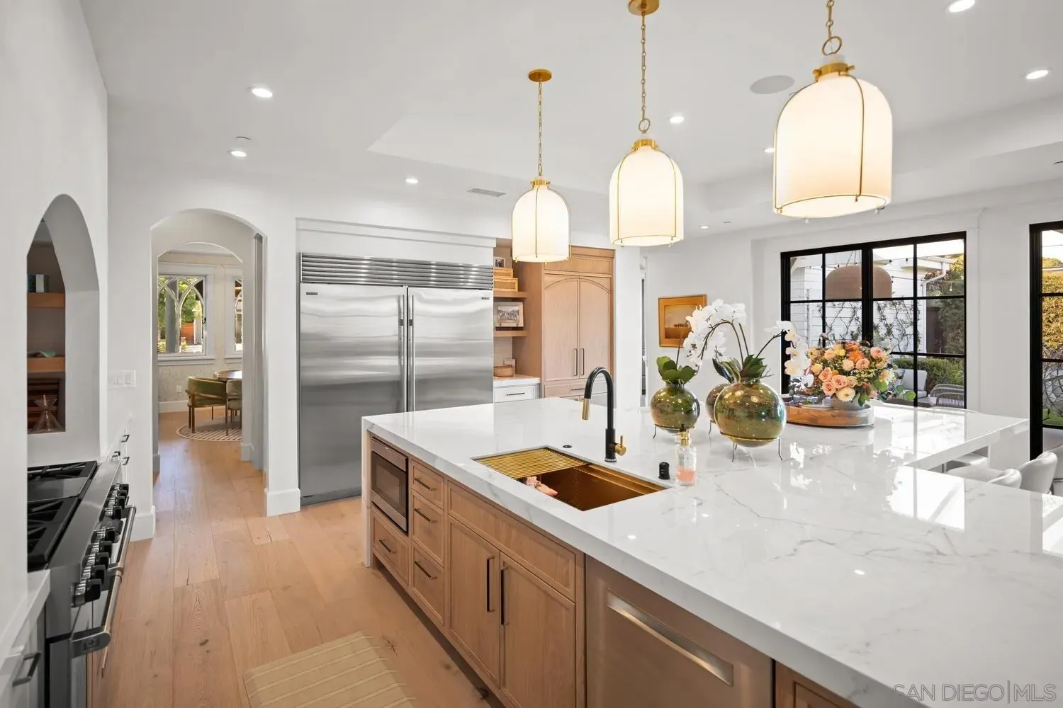 Coronado, California 92118, United States, 5 Bedrooms Bedrooms, ,6 BathroomsBathrooms,Residential,Pending,233110