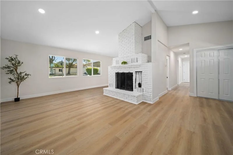2018 W Avenue K4