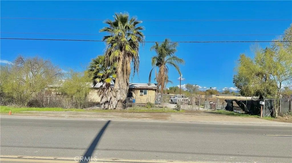 Photo of 21274 Cajalco Rd, Perris, CA 92570 (MLS # IV26003941)
