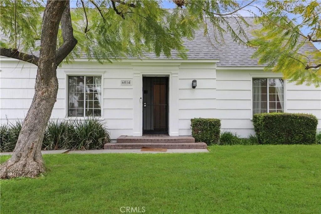 Photo of 6014 Elenor Street, Riverside, CA 92506 (MLS # IG26128730)