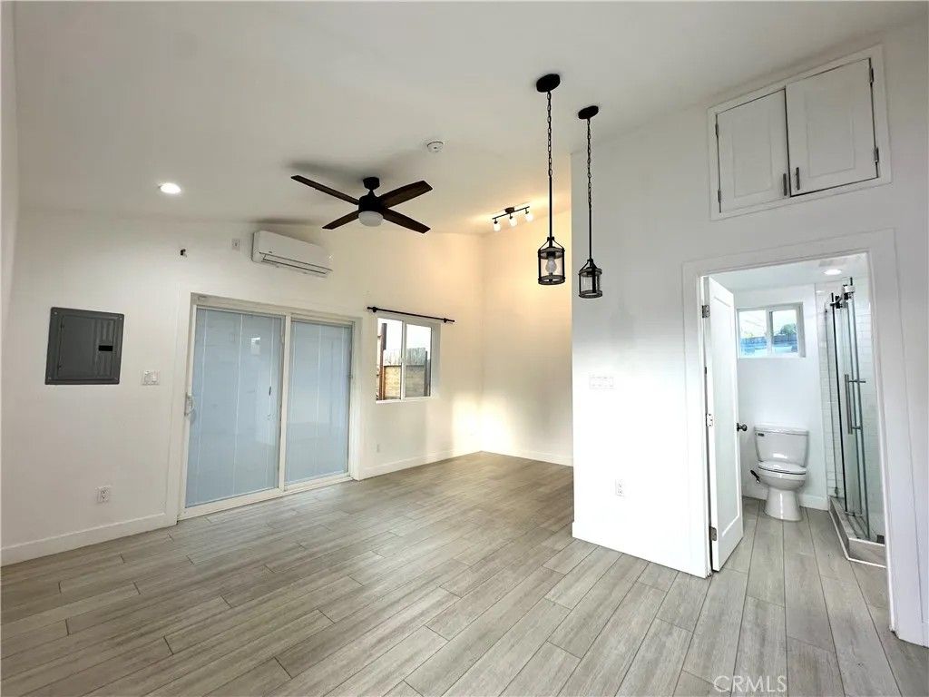 Photo of 19119 Delight Street, Canyon Country, CA 91351 (MLS # SR25282037)