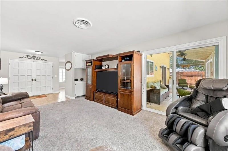 308 Swan Court