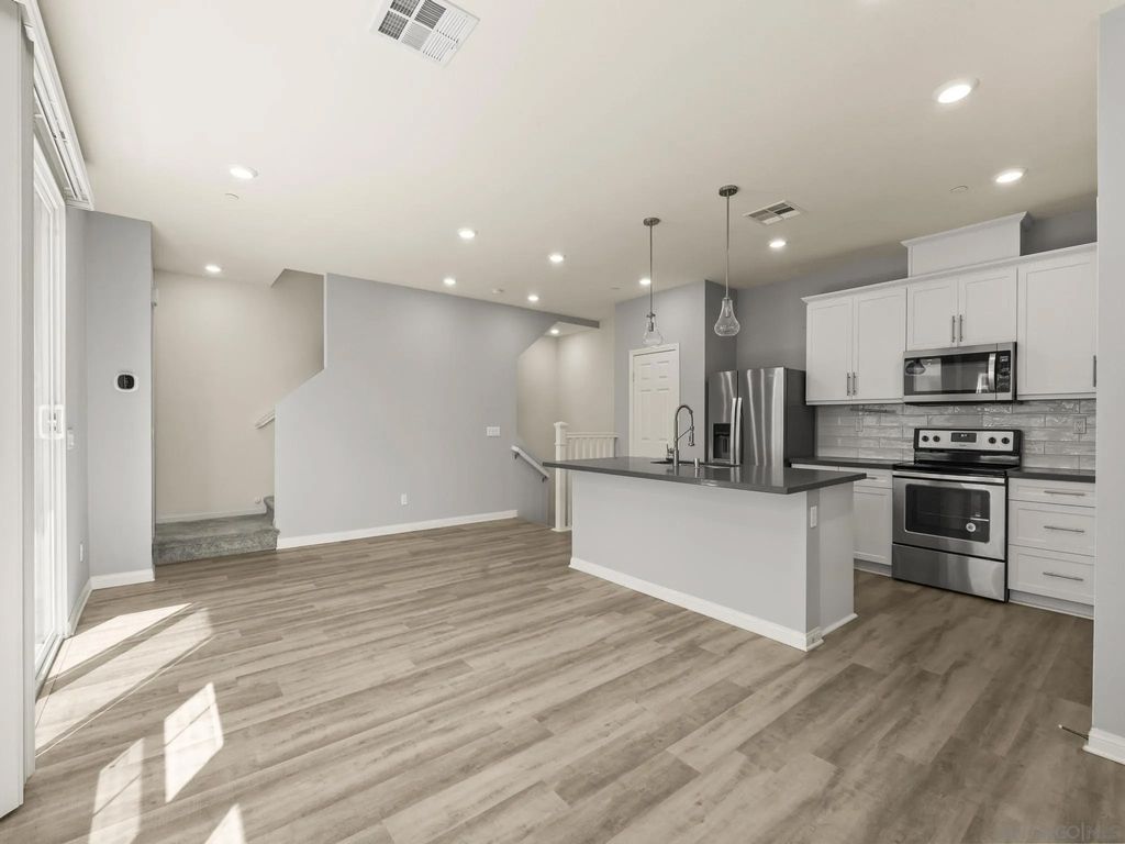 Photo of 350 Fitzpatrick Road #105, San Marcos, CA 92069 (MLS # 260008774)