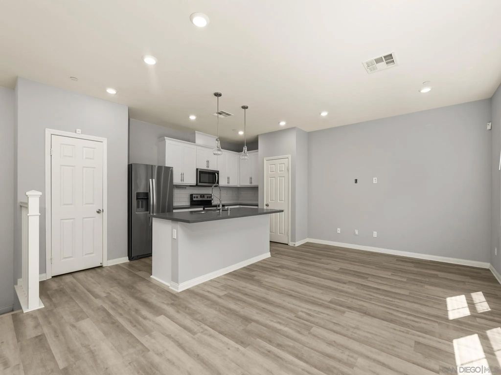 Photo of 350 Fitzpatrick Road #105, San Marcos, CA 92069 (MLS # 260008774)
