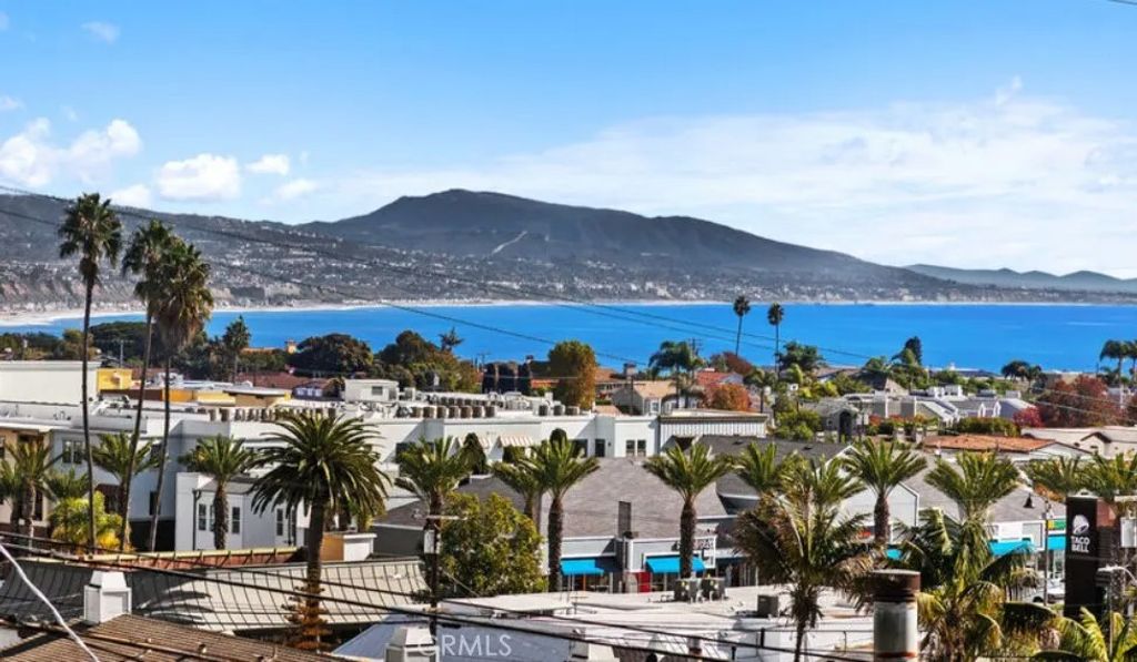 Photo of 34142 Blue Lantern St, Dana Point, CA 92629 (MLS # OC25266543)