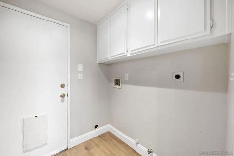 Tiny photo for 1632 Mountain Pass Cir, Vista, CA 92081 (MLS # 250040913)