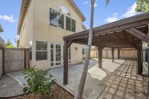 Tiny photo for 1632 Mountain Pass Cir, Vista, CA 92081 (MLS # 250040913)