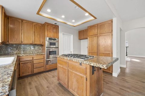 Tiny photo for 1632 Mountain Pass Cir, Vista, CA 92081 (MLS # 250040913)