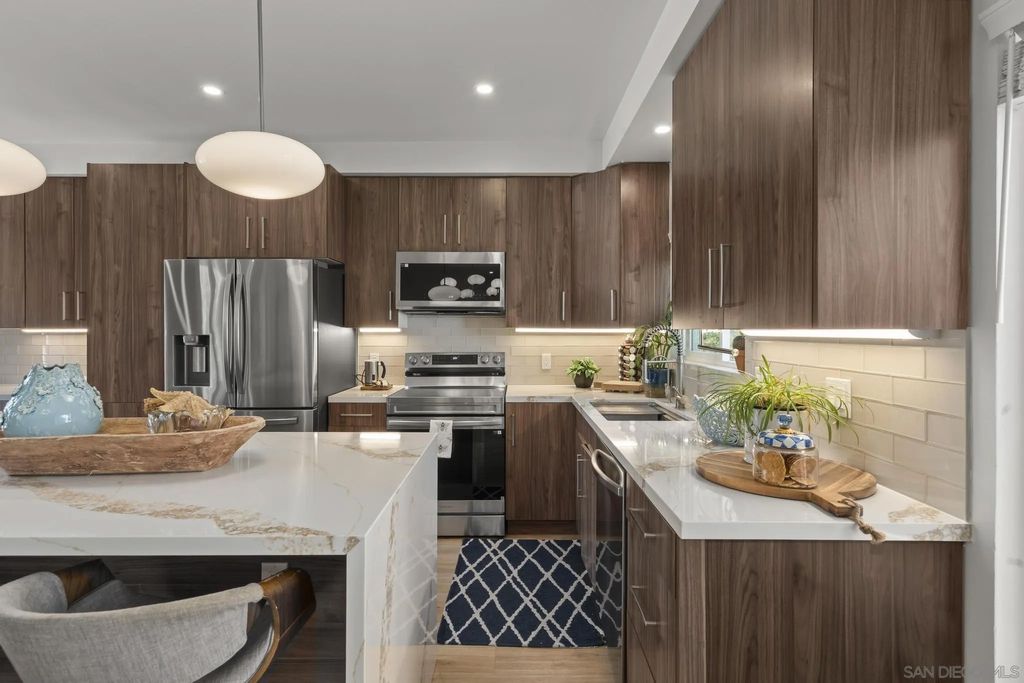 Photo of 404 Bonair St, La Jolla, CA 92037 (MLS # 260013959)