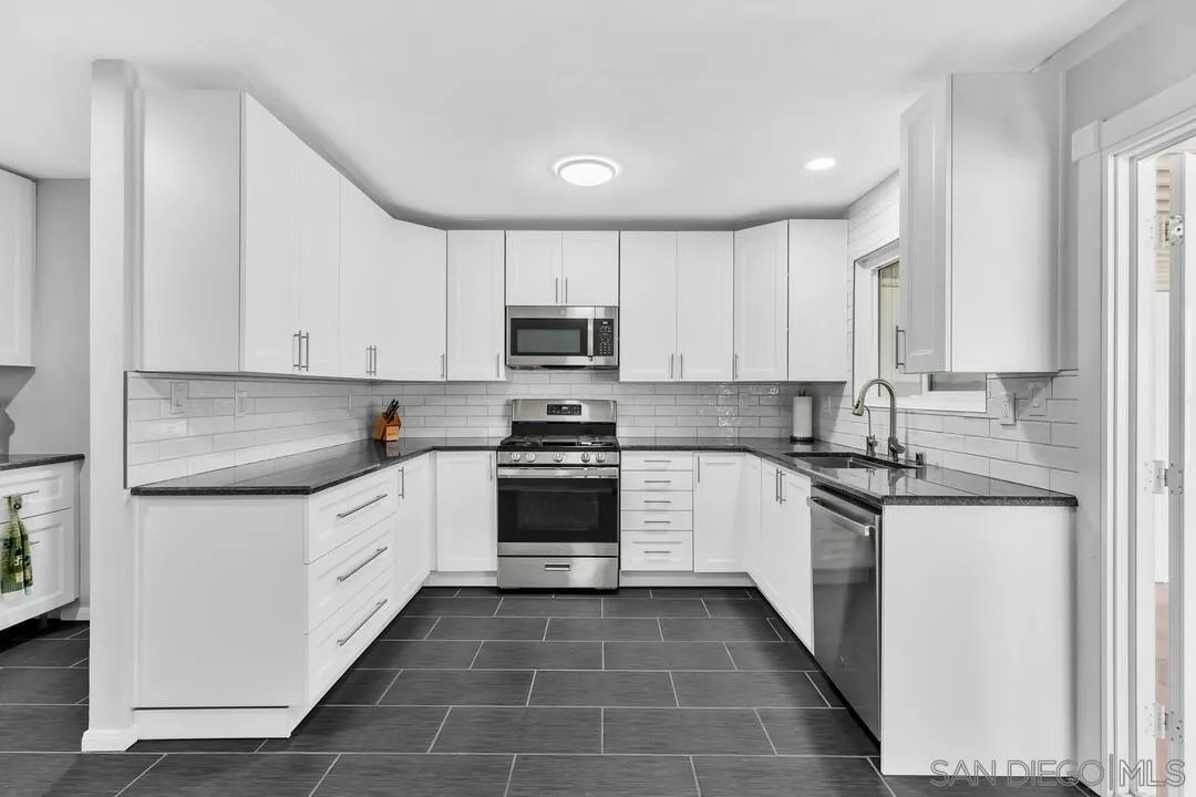 13101 Pam Lane