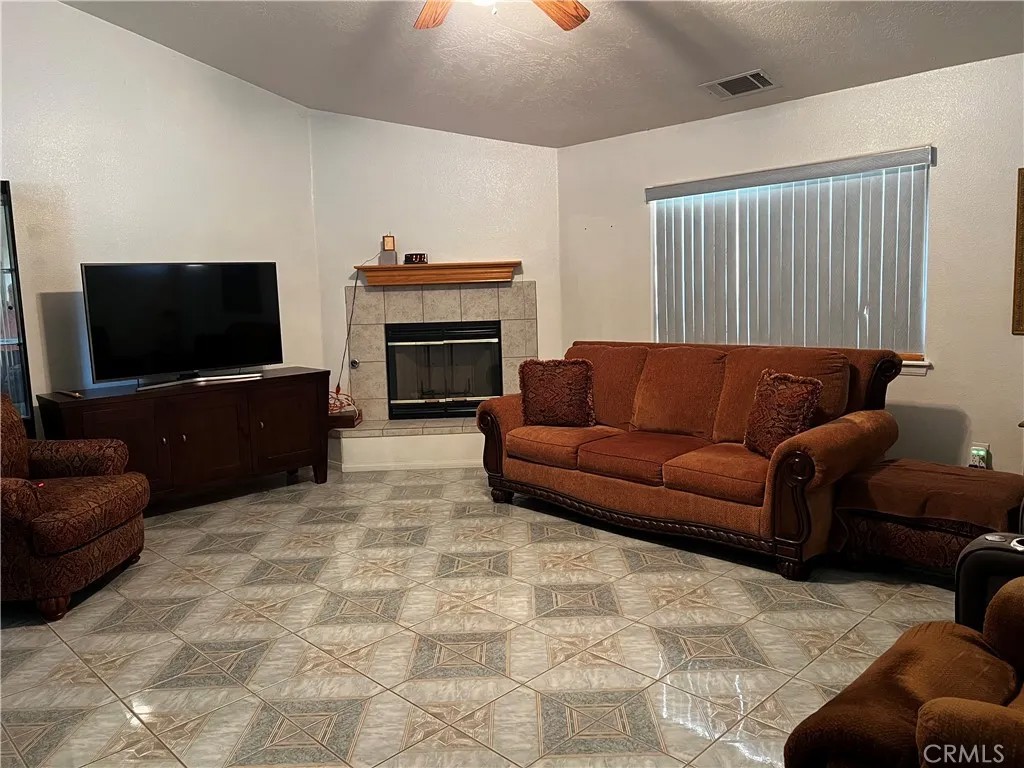 16790 Sycamore