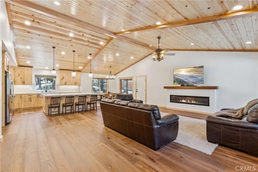 Photo of 46971 Sky View, Big Bear Lake, CA 92314 (MLS # IV26030264)