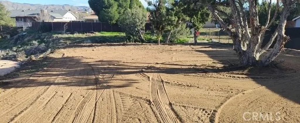 Photo of 0 Cholla, Hesperia, CA 92345 (MLS # DW26045762)