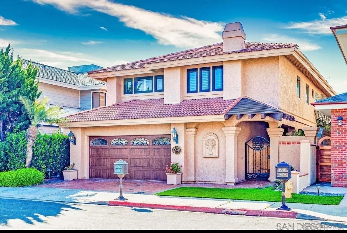12 Buccaneer Way