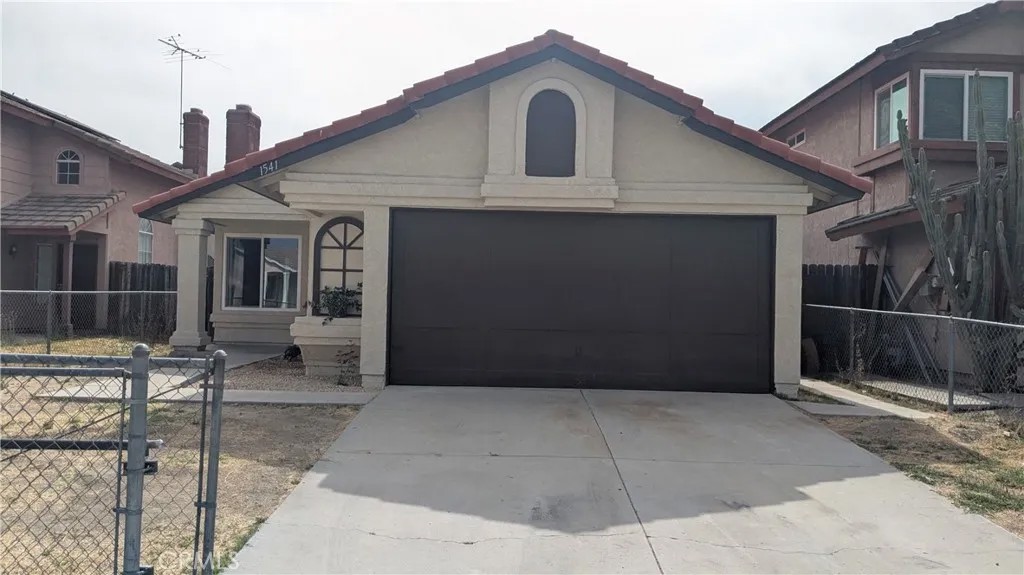 1541 Apple Creek