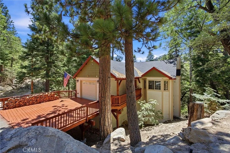 915 Brentwood Drive