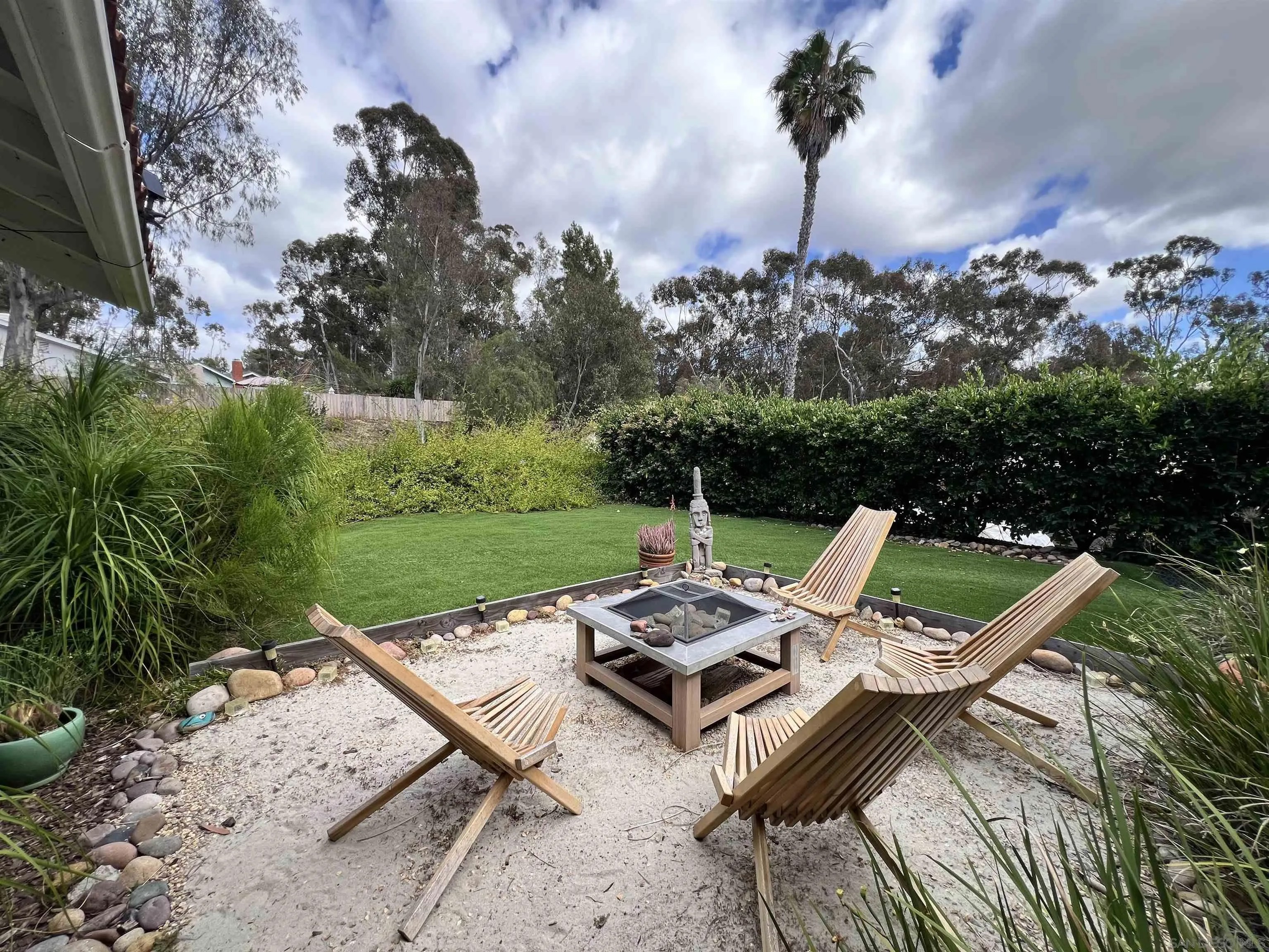 10184 Aviary Dr