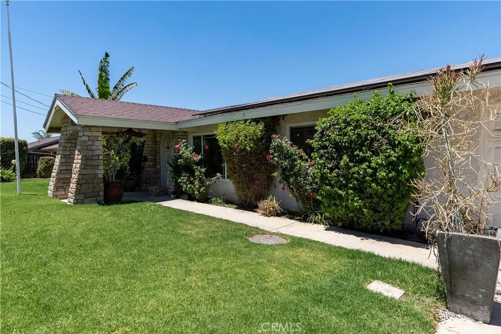 10865 Wagon Train Ln