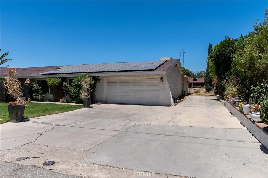 10865 Wagon Train Ln