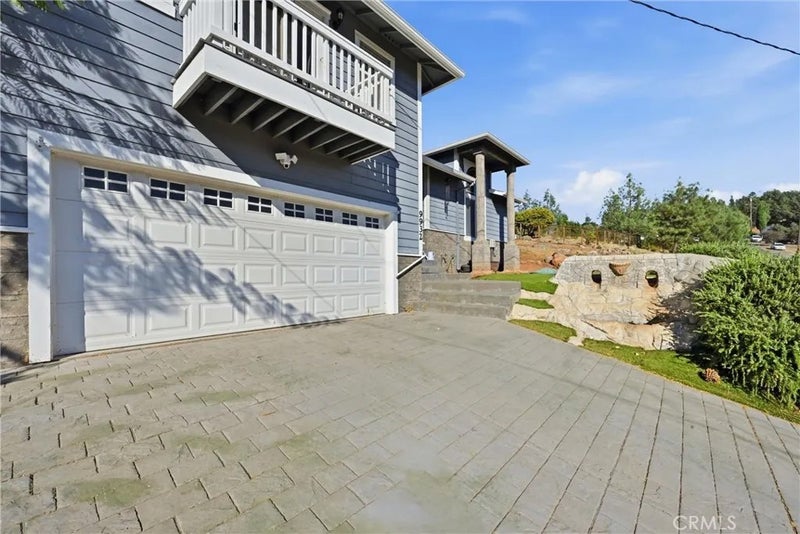 9932 Fairway Drive