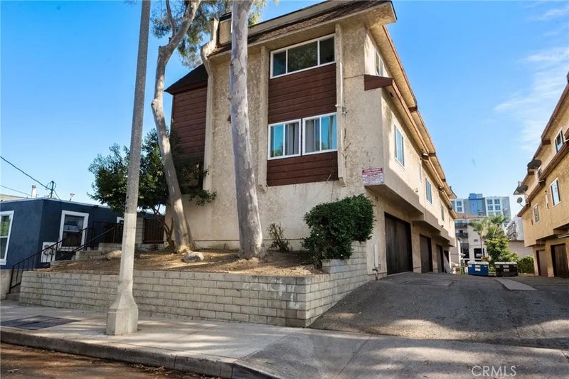 441 W 2nd