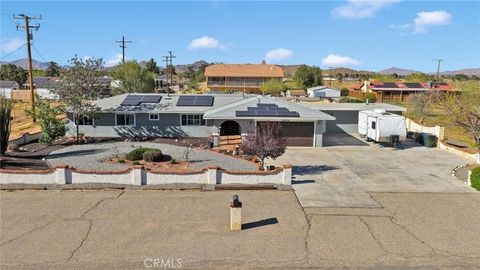 Photo of 20276 Itasca Rd, Apple Valley, CA 92308 (MLS # HD26060818)