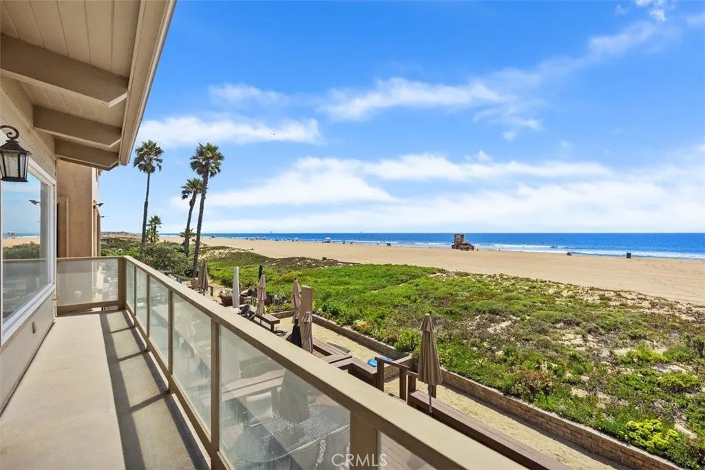 Photo of 17075 S Pacific Avenue, Sunset Beach, CA 90742 (MLS # OC26163655)