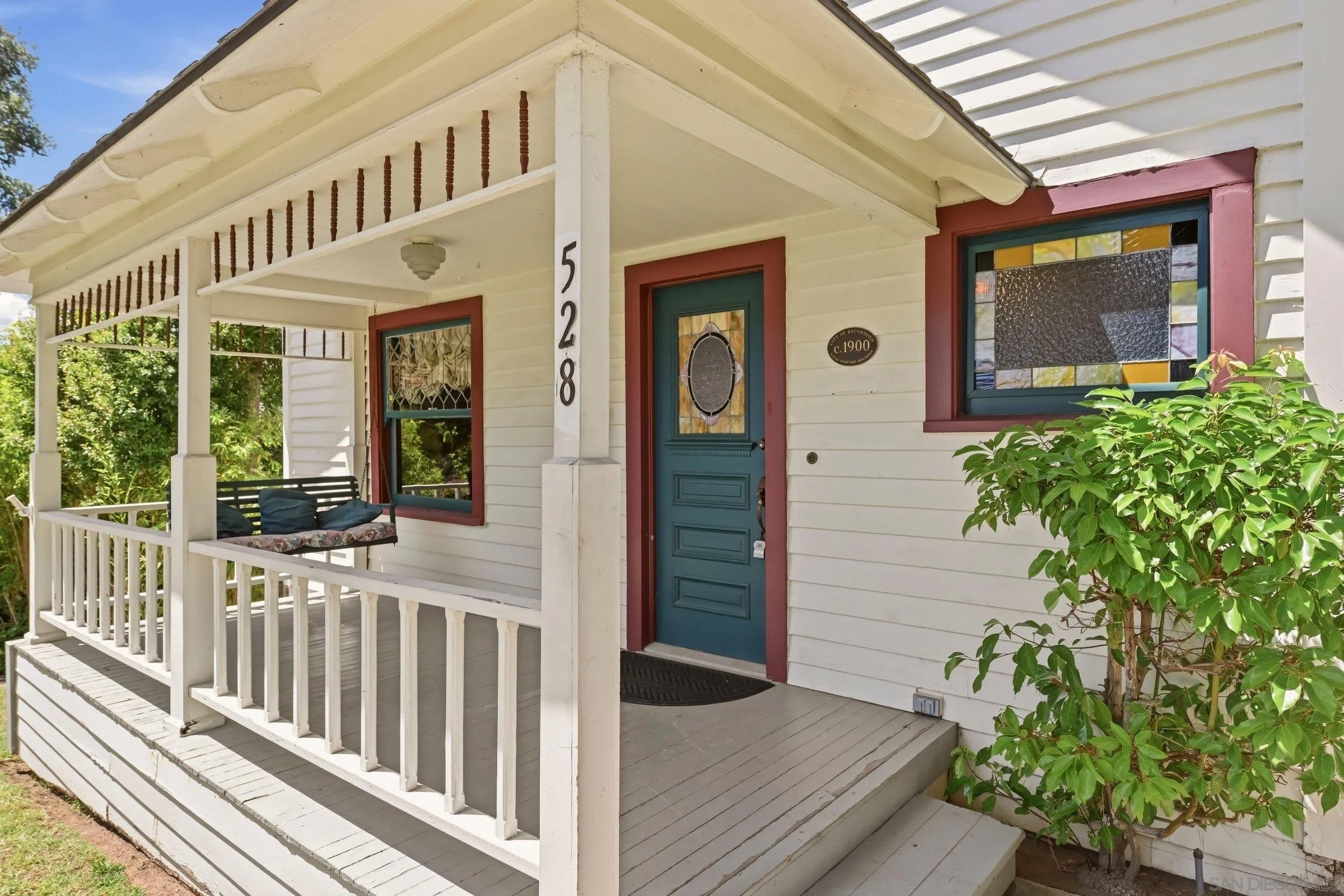 528 E 6Th Ave.