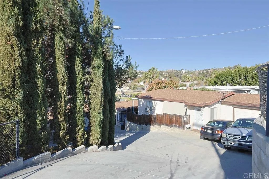 4026 N Bonita Street