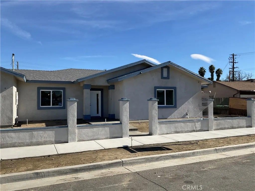 Photo of 310 N Western, Hemet, CA 92543 (MLS # IV26003813)