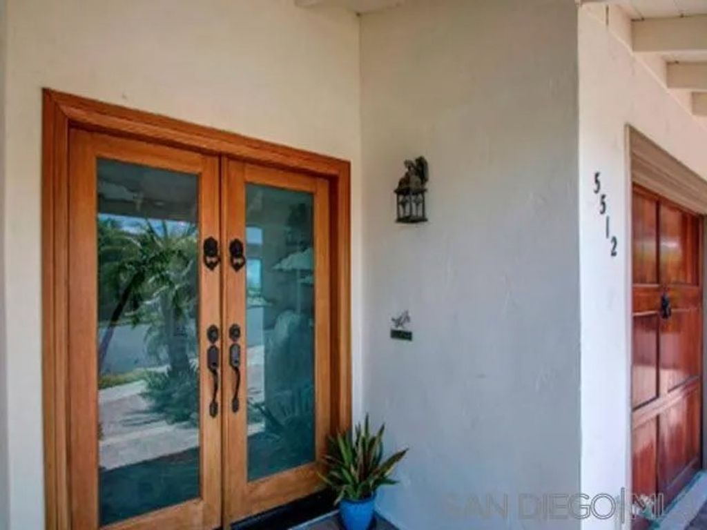 Photo of 5512 Candlelight Dr, La Jolla, CA 92037 (MLS # 250046336)