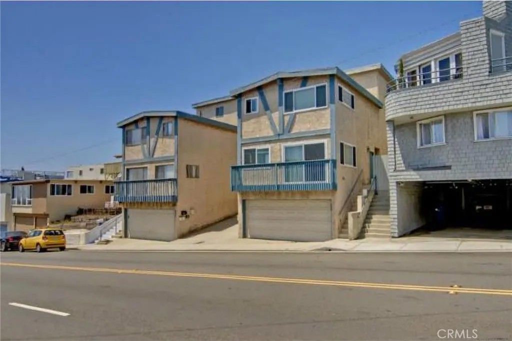Photo of 637 Manhattan Beach Boulevard, Manhattan Beach, CA 90266 (MLS # SB26075741)